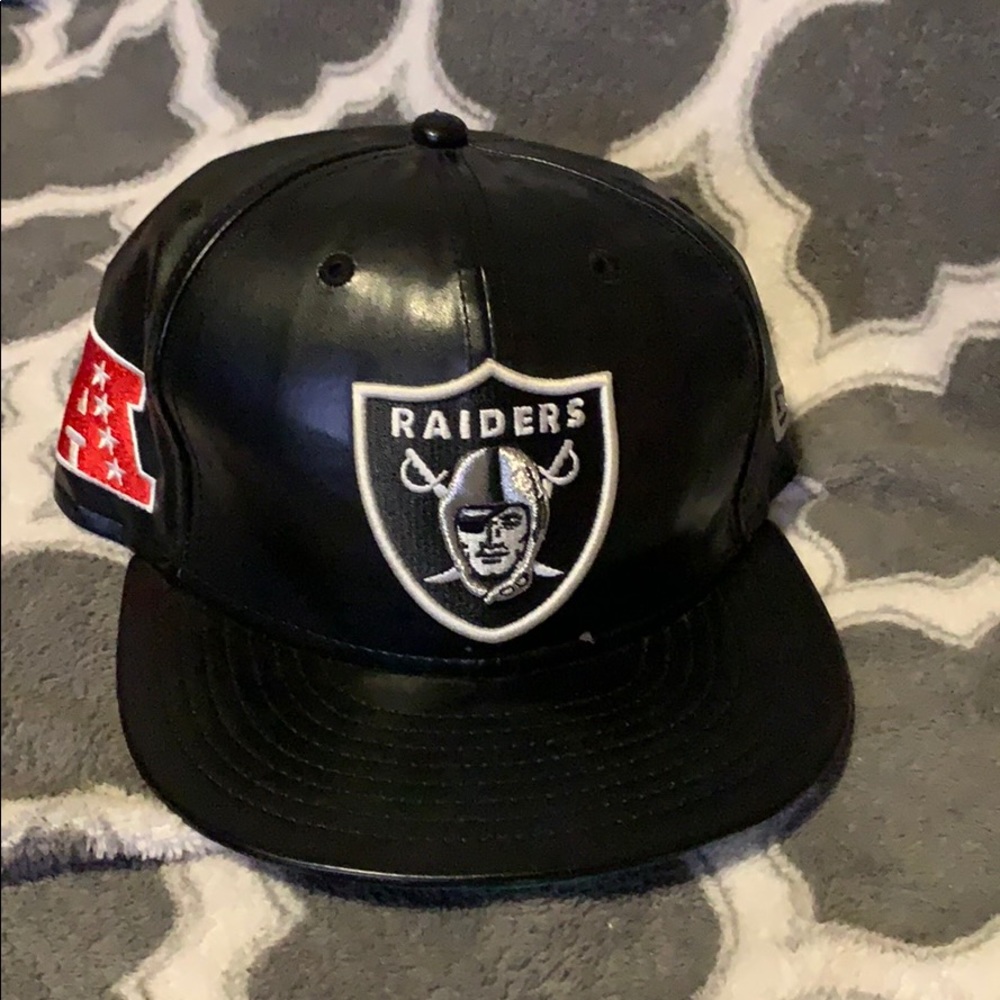 Black Leather Oakland Raiders SnapBack